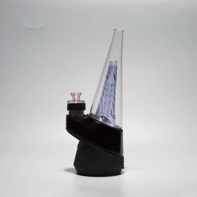 Puffco Peak glass Wiidz Original 2.0 in lavender color, installed and facing east, showcasing its sleek design and vibrant hue for optimal dabbing experience.