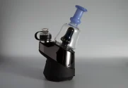 Puffco Peak Pro glass attachment WIIDZ Pico in blue, installed facing east, showcased in a scaled view.